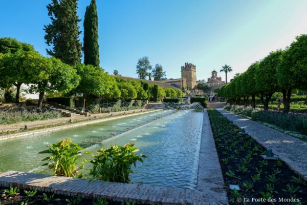 Reportage de La porte des mondes (LPDM Production) en Andalousie, Castille et La Mancha - Cordoue - Jardins de l'Alcazar des Rois Chrétiens
