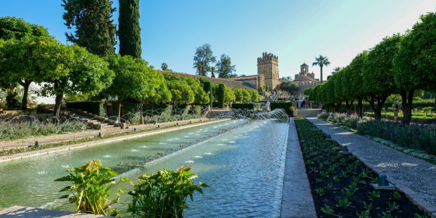 Cordoue – Jardins de l’Alcazar des Rois Chrétiens Reportage de La porte des mondes (LPDM Production) en Andalousie, Castille et La Mancha - Cordoue - Jardins de l'Alcazar des Rois Chrétiens