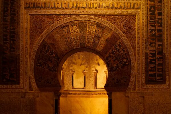 Reportage de La porte des mondes (LPDM Production) en Andalousie, Castille et La Mancha - Cordoue - Cathédrale Mosquée