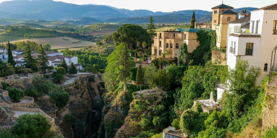 Vue de Ronda Reportage de La porte des mondes (LPDM Production - Angers) en Andalousie, Castille et La Mancha - Ronda
