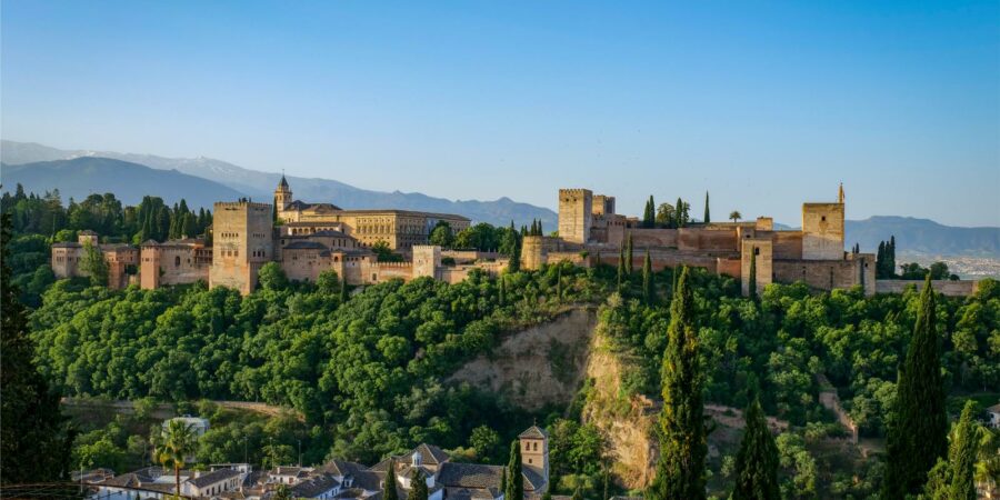 Alhambra Grenade Reportage de La porte des mondes (LPDM Production - Angers) en Andalousie, Castille et La Mancha - Grenade