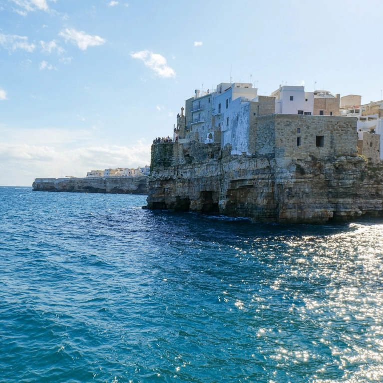 Polignano a Mare 3 webp Équipe La Porte des Mondes